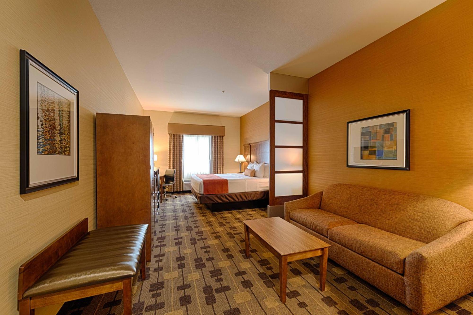 Western Delta & Hotel