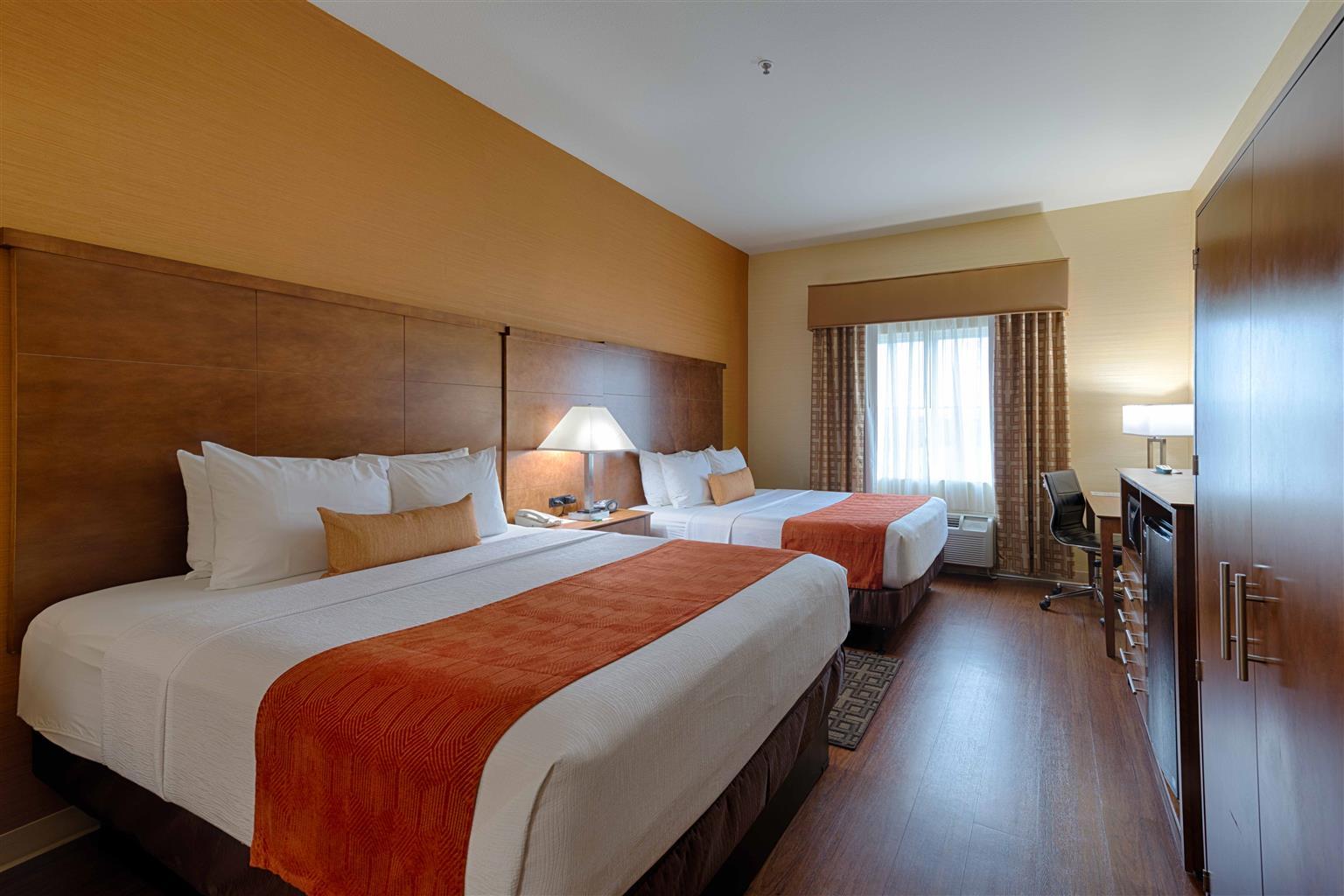 Western Delta & Hotel Oakley