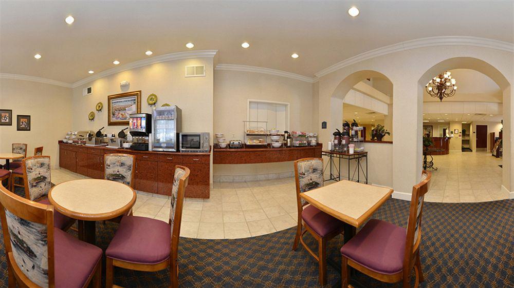 Western Delta & Hotel Oakley
